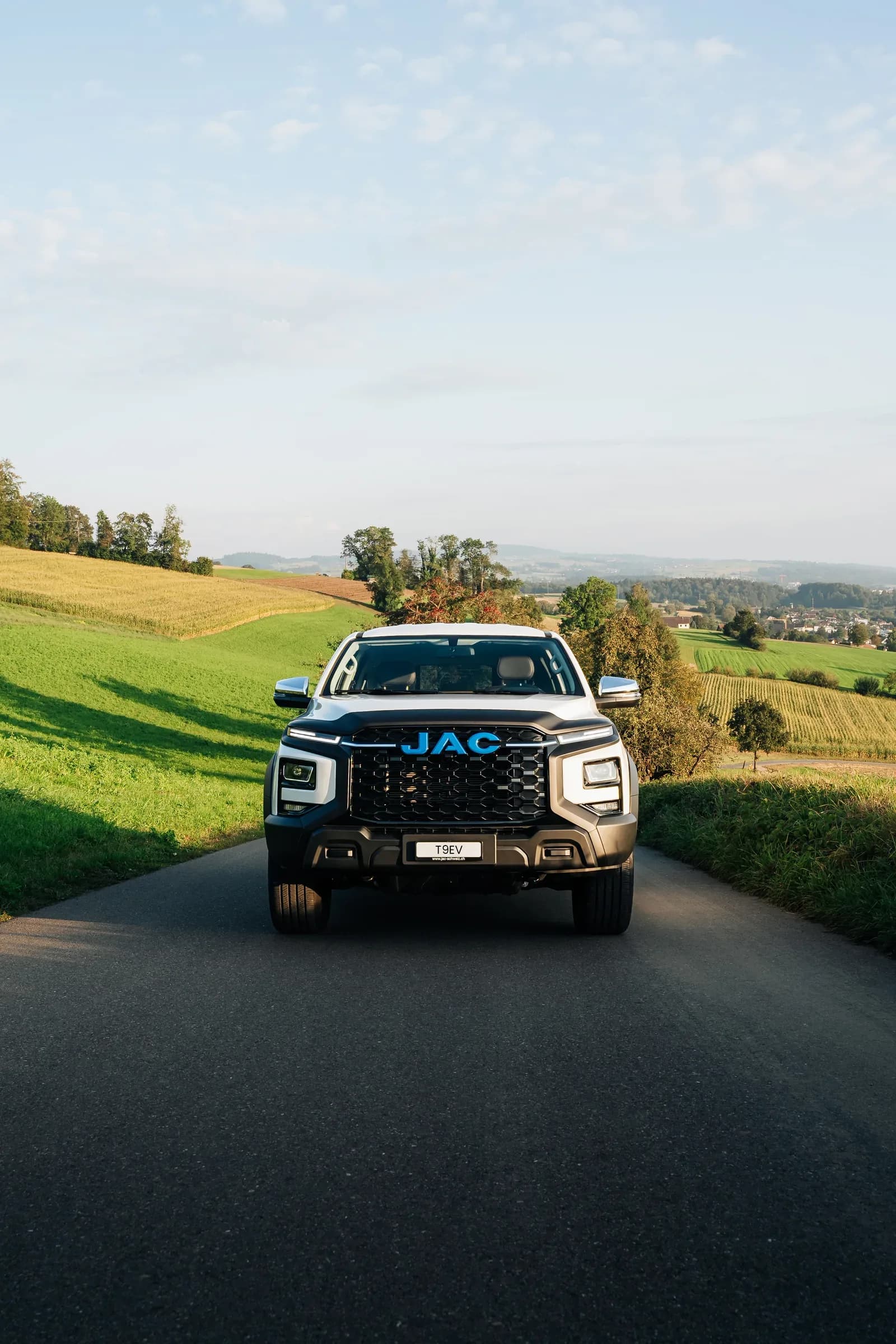 JAC T9 EV