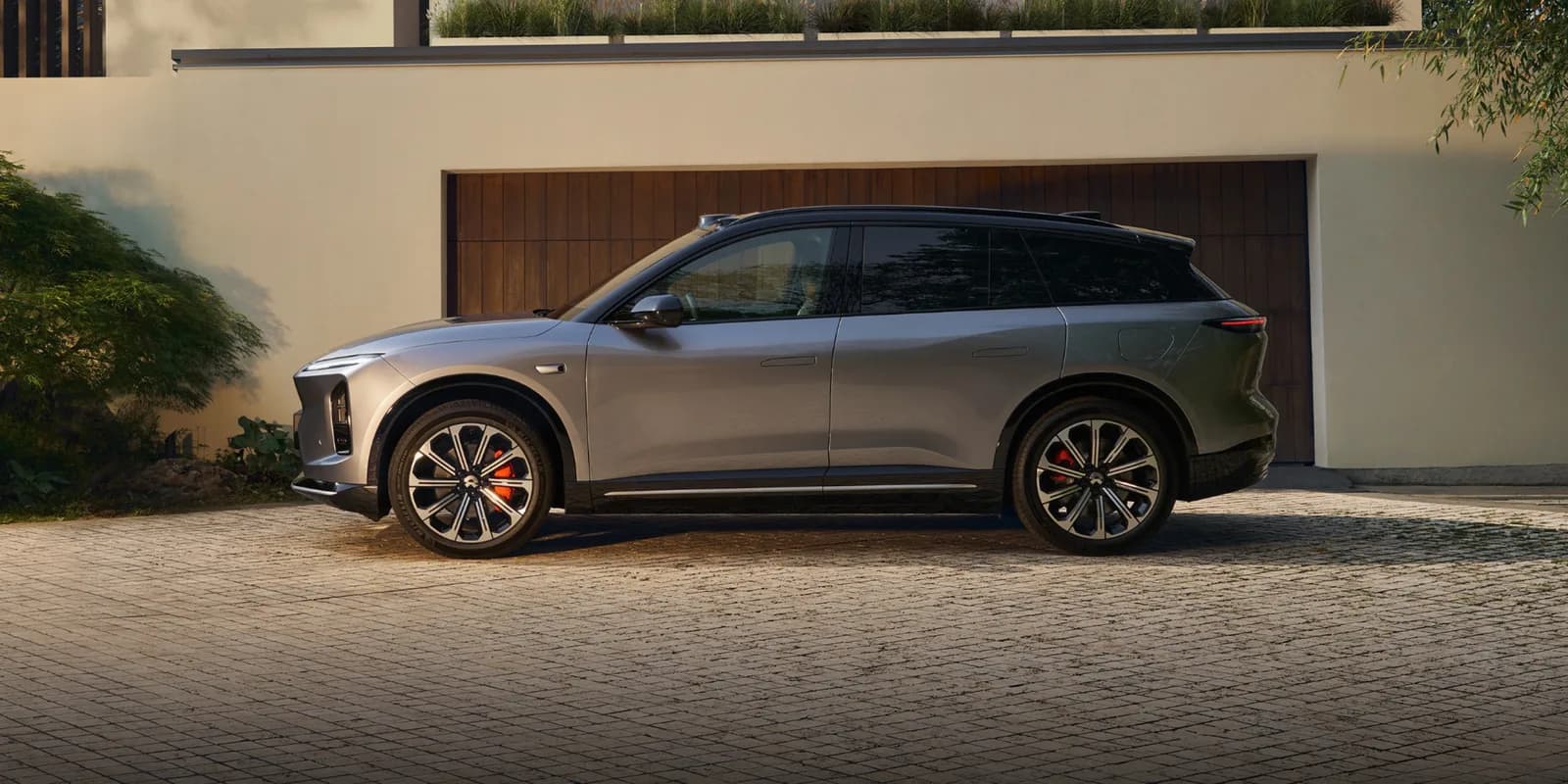 NIO EL6