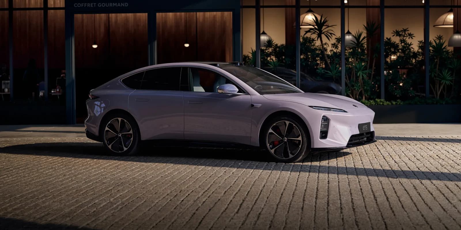 NIO ET5